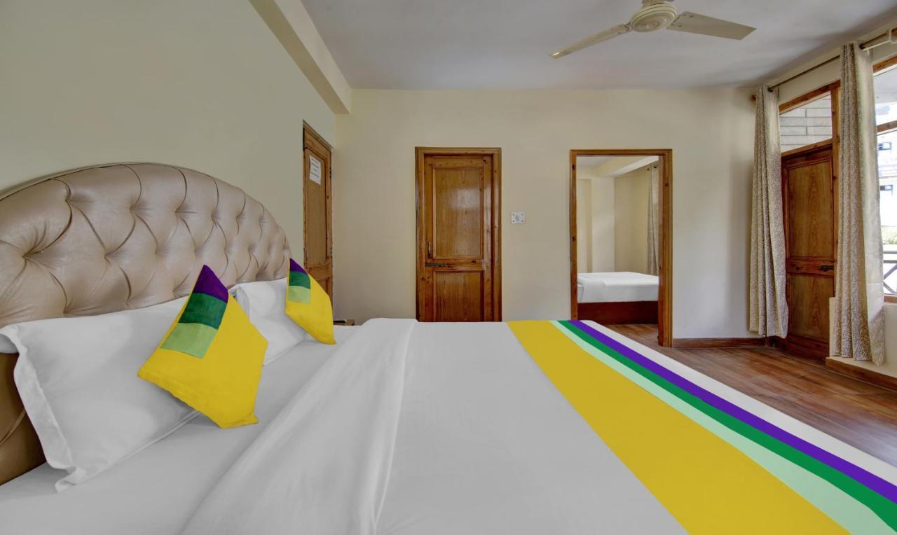 Chichoga Holiday Inn Manāli Zewnętrze zdjęcie